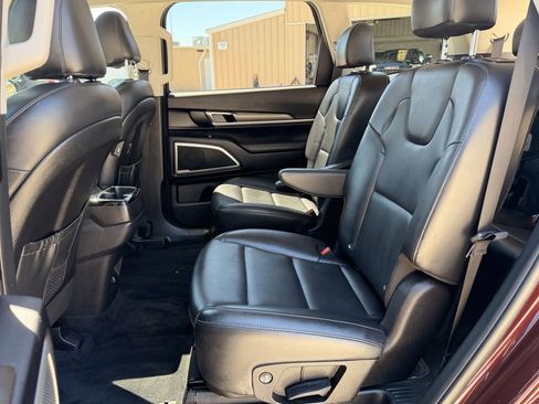 Used 2020 Kia Telluride S FWD image 25