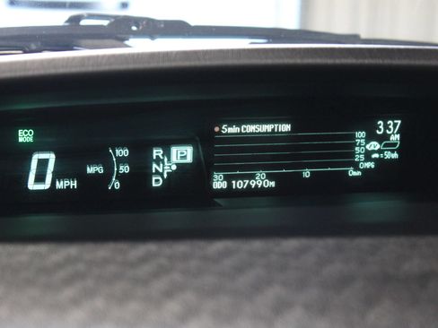 Used 2013 Toyota Prius Four FWD image 12