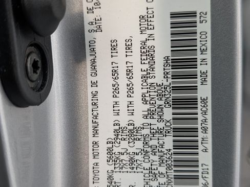 Used 2021 Toyota Tacoma TRD Sport RWD image 31