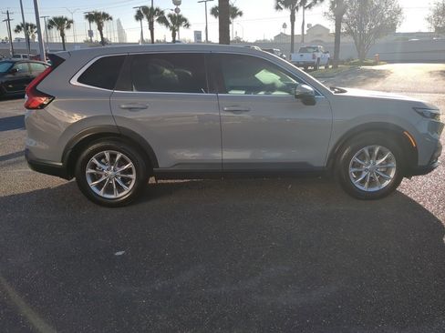 Used 2024 Honda CR-V EX-L image 7