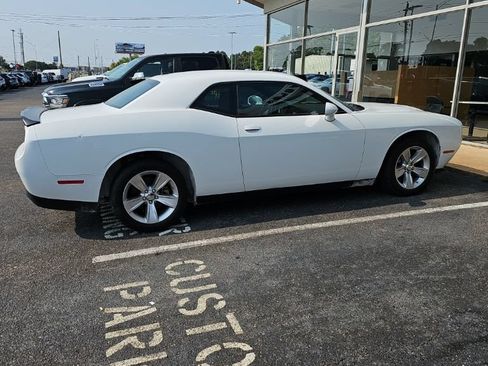 Used 2023 Dodge Challenger SXT RWD image 3