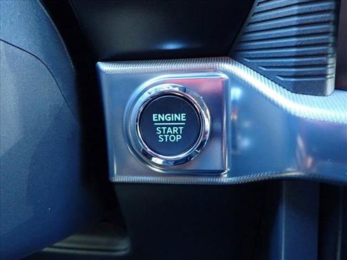 New 2025 Ford F150 Lariat w/ Equipment Group 502A High image 23