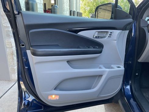 Used 2016 Honda Pilot Elite image 33