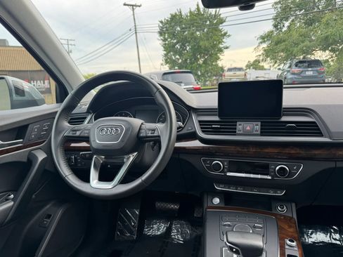Used 2018 Audi Q5 2.0T Premium Plus AWD/4WD image 16