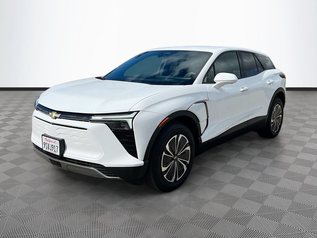 Used 2025 Chevrolet Blazer EV LT AWD/4WD image 3