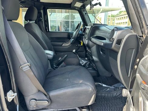 Used 2016 Jeep Wrangler Unlimited Sport AWD/4WD image 11