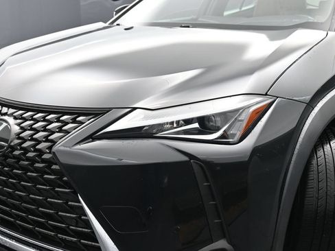 Used 2021 Lexus UX 200 w/ Accessory Package (Z2) FWD image 37
