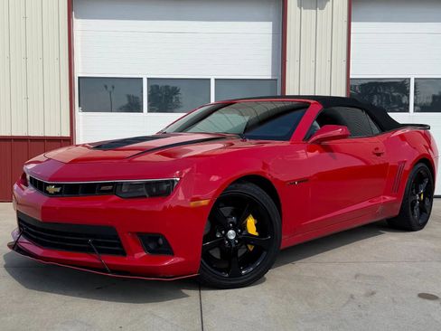 Used 2015 Chevrolet Camaro SS w/ RS Package RWD image 3