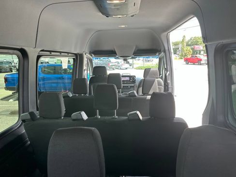 Used 2025 Mercedes-Benz Sprinter 2500 image 9