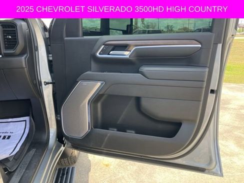 Used 2025 Chevrolet Silverado 3500 High Country w/ High Country Premium Package image 15