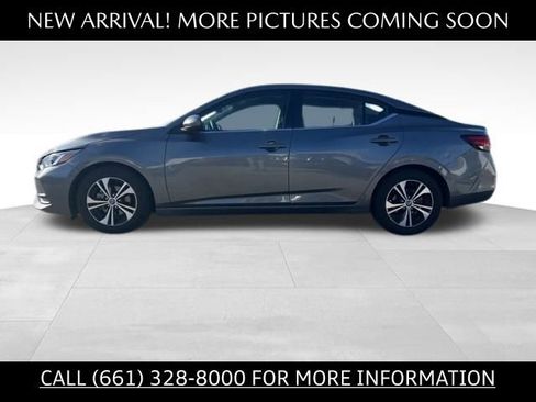 Used 2023 Nissan Sentra SV image 2