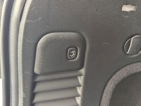 Used 2018 Jeep Grand Cherokee High Altitude AWD/4WD image 34