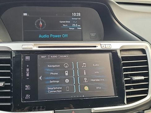 Used 2017 Honda Accord Touring image 5