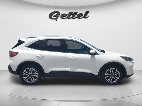 Used 2022 Ford Escape SEL FWD image 3