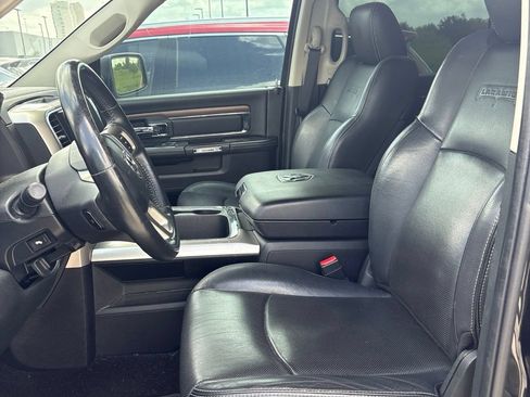 Used 2016 RAM 1500 Laramie w/ Convenience Group AWD/4WD image 16