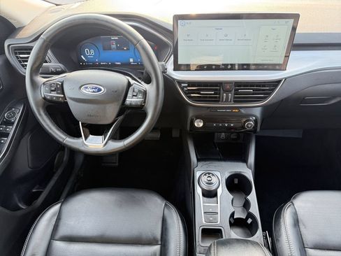 Used 2025 Ford Escape Platinum AWD/4WD image 10