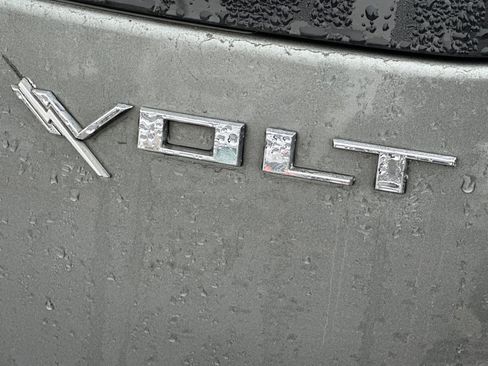 Used 2017 Chevrolet Volt Premier w/ Driver Confidence II Package image 13