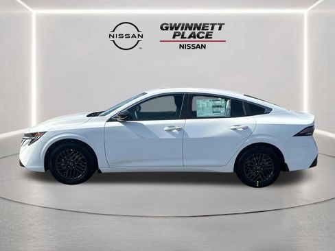 New 2026 Nissan Sentra SV w/ SV Convenience Package FWD image 8