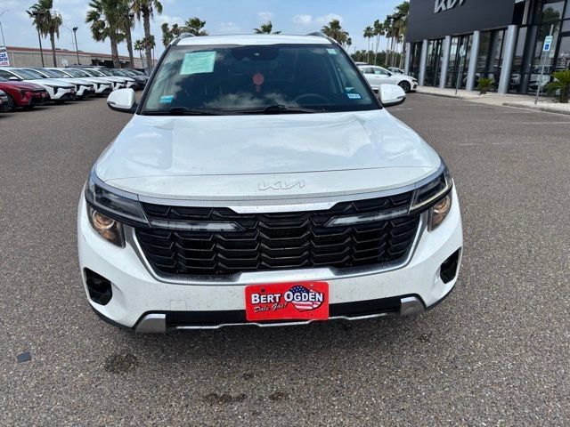 Used 2024 Kia Seltos EX AWD/4WD image 2