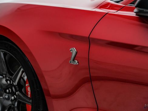 Used 2020 Ford Mustang Shelby GT500 w/ Carbon Fiber Track Pack RWD image 42