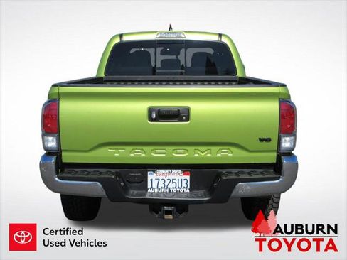 Certified 2023 Toyota Tacoma TRD Off-Road AWD/4WD image 7