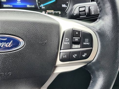 Certified 2022 Ford Explorer XLT w/ Equipment Group 202A image 30