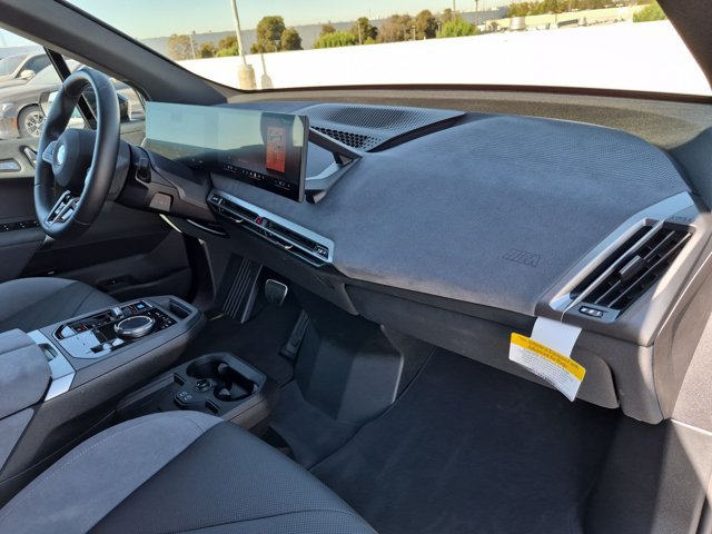 Used 2026 BMW iX xDrive60 w/ M Sport Package AWD/4WD image 24