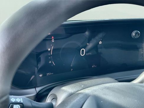 New 2026 Buick Envista Sport Touring FWD image 12