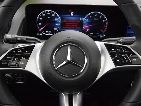 Certified 2026 Mercedes-Benz GLB 250 image 22