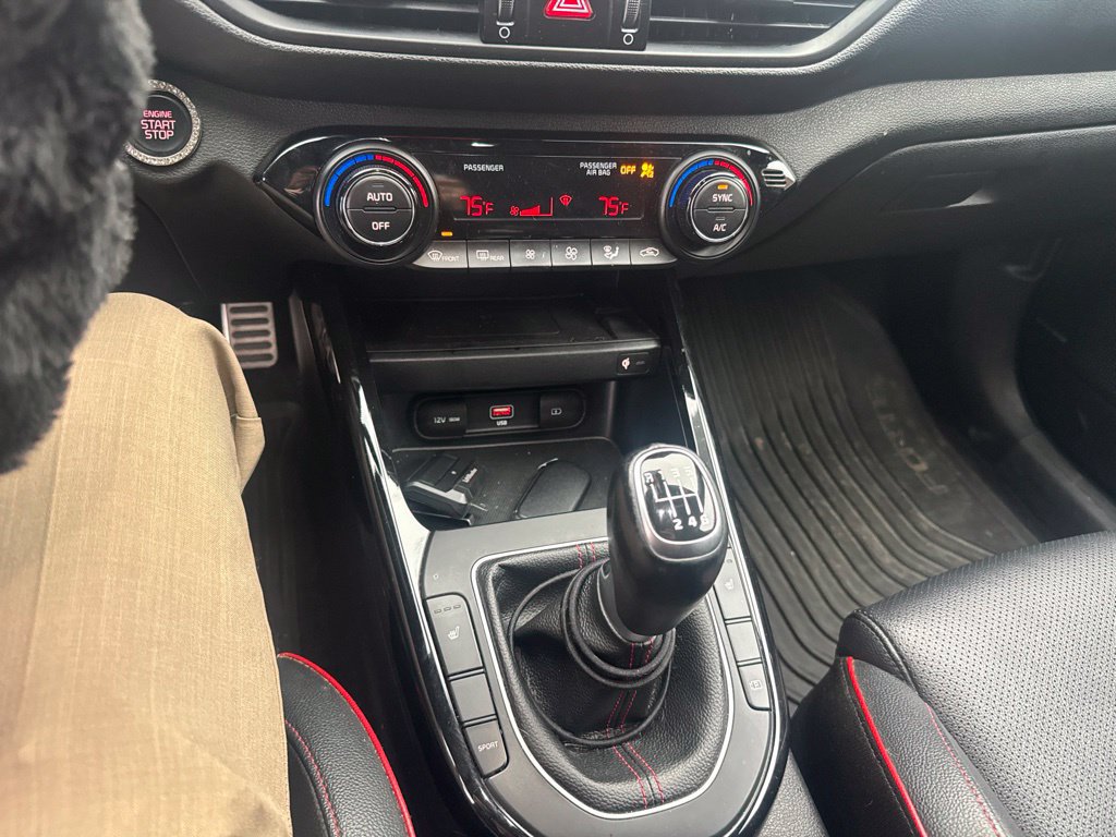 Used 2022 Kia Forte GT FWD image 2