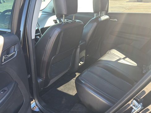 Used 2016 Chevrolet Equinox LTZ w/ Enhanced Convenience Package FWD image 15