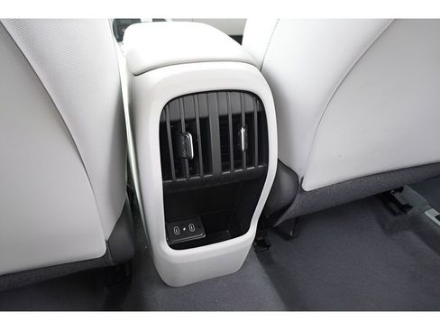 Used 2024 Hyundai Kona SEL FWD image 24
