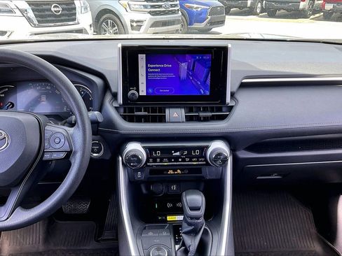 Used 2024 Toyota RAV4 XLE w/ Convenience Package image 9