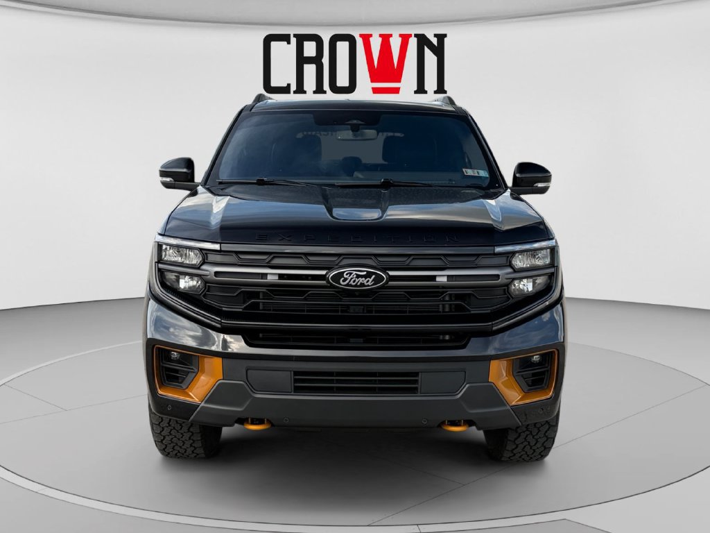Used 2025 Ford Expedition Tremor AWD/4WD image 8
