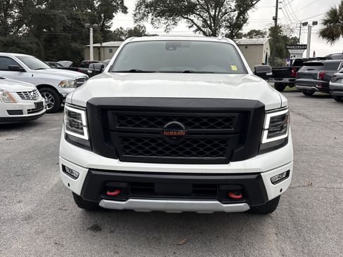 Used 2021 Nissan Titan PRO-4X w/ Pro-4x Convenience Package image 8