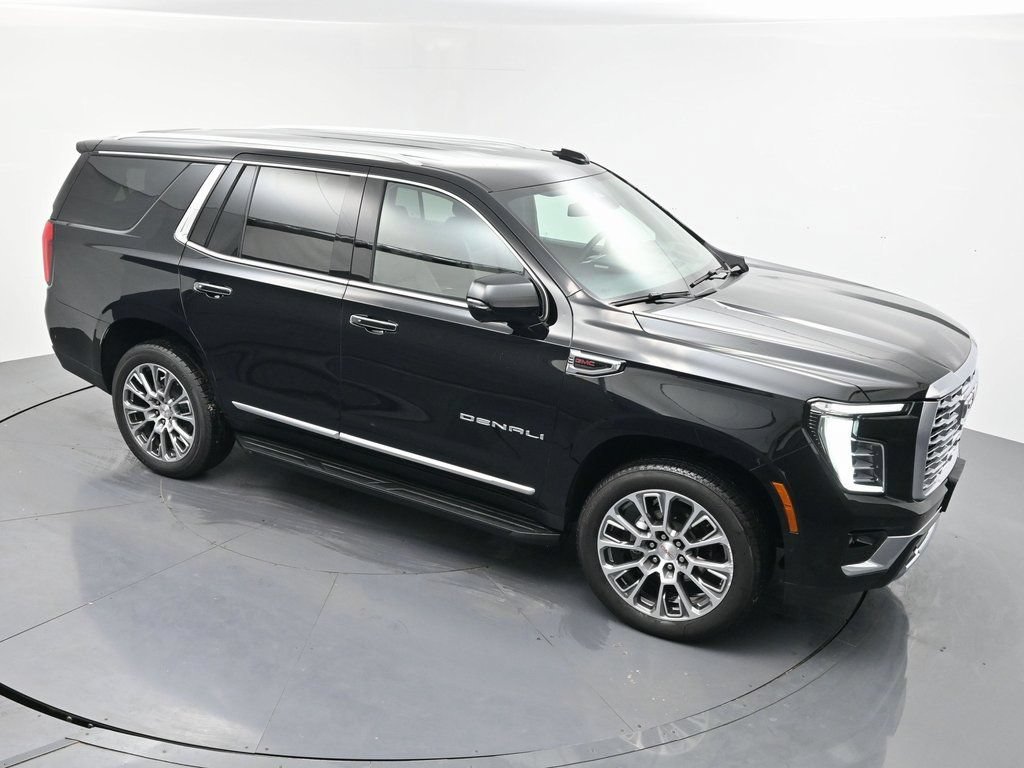 Used 2025 GMC Yukon Denali AWD/4WD image 21
