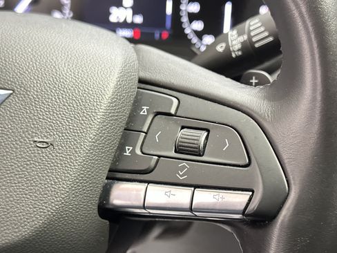 Used 2023 Cadillac XT4 Premium Luxury image 30