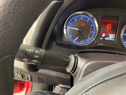 Used 2017 Toyota Corolla L image 13