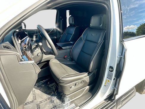 Used 2024 Cadillac Escalade Premium Luxury w/ LPO, Floor Liner Package AWD/4WD image 22