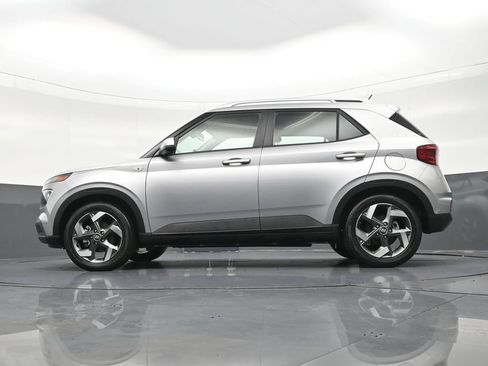 Used 2023 Hyundai Venue SEL w/ Cargo Package FWD image 25