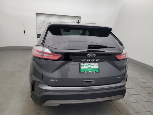 Used 2024 Ford Edge SEL image 6