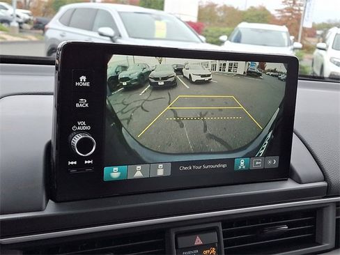 New 2025 Honda Pilot Touring image 16