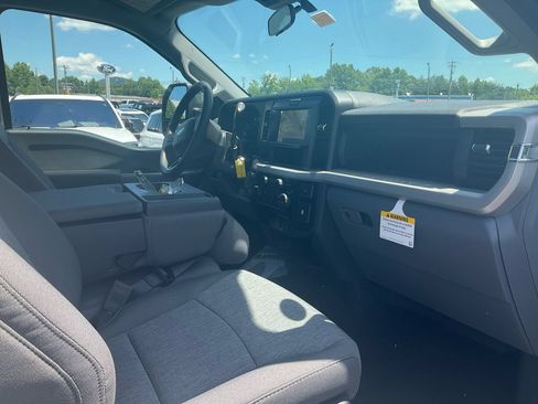 New 2026 Ford F250 XL AWD/4WD image 11