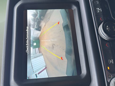 Used 2022 Jeep Wrangler Unlimited Sahara AWD/4WD image 20