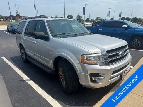 Used 2017 Ford Expedition XLT AWD/4WD image 4