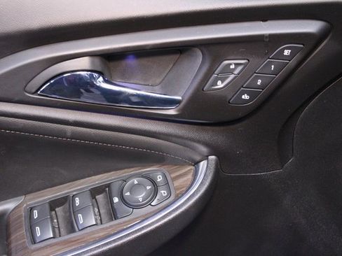 Used 2019 Chevrolet Malibu Premier image 16