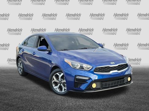 Used 2021 Kia Forte LXS FWD image 2