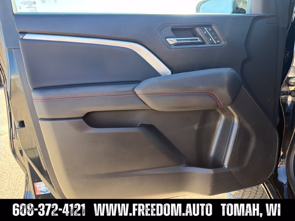 Used 2023 Chevrolet Colorado Z71 w/ Z71 Convenience Package 2 AWD/4WD image 10
