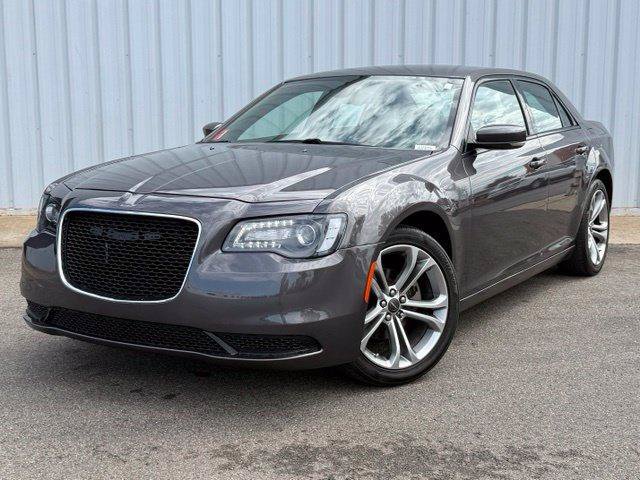 Used 2021 Chrysler 300 S RWD image 1