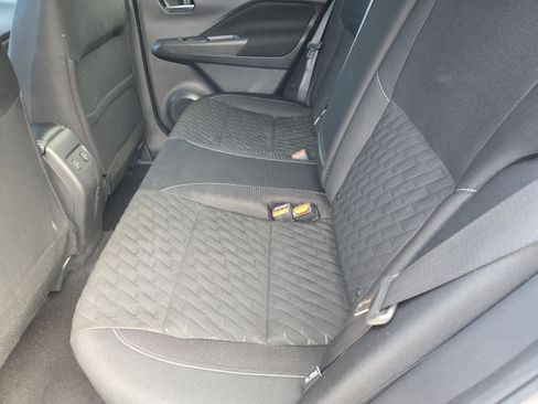 Used 2022 Nissan Kicks SV image 18